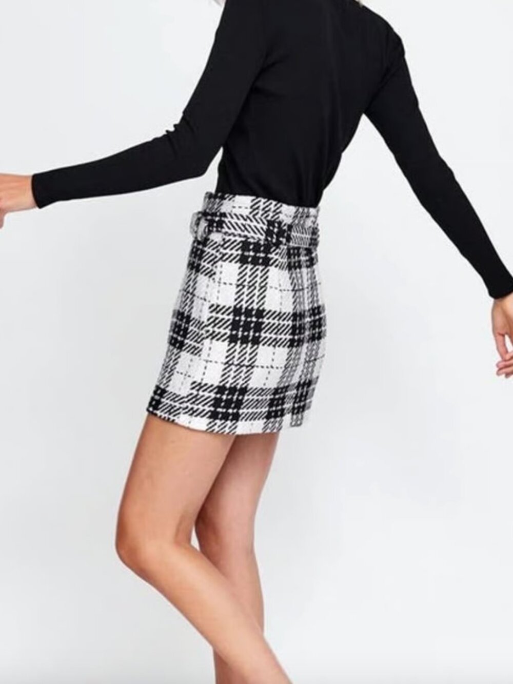 Zara • plaid tweed black and white zip up belted mini skirt - Picture 2 of 8
